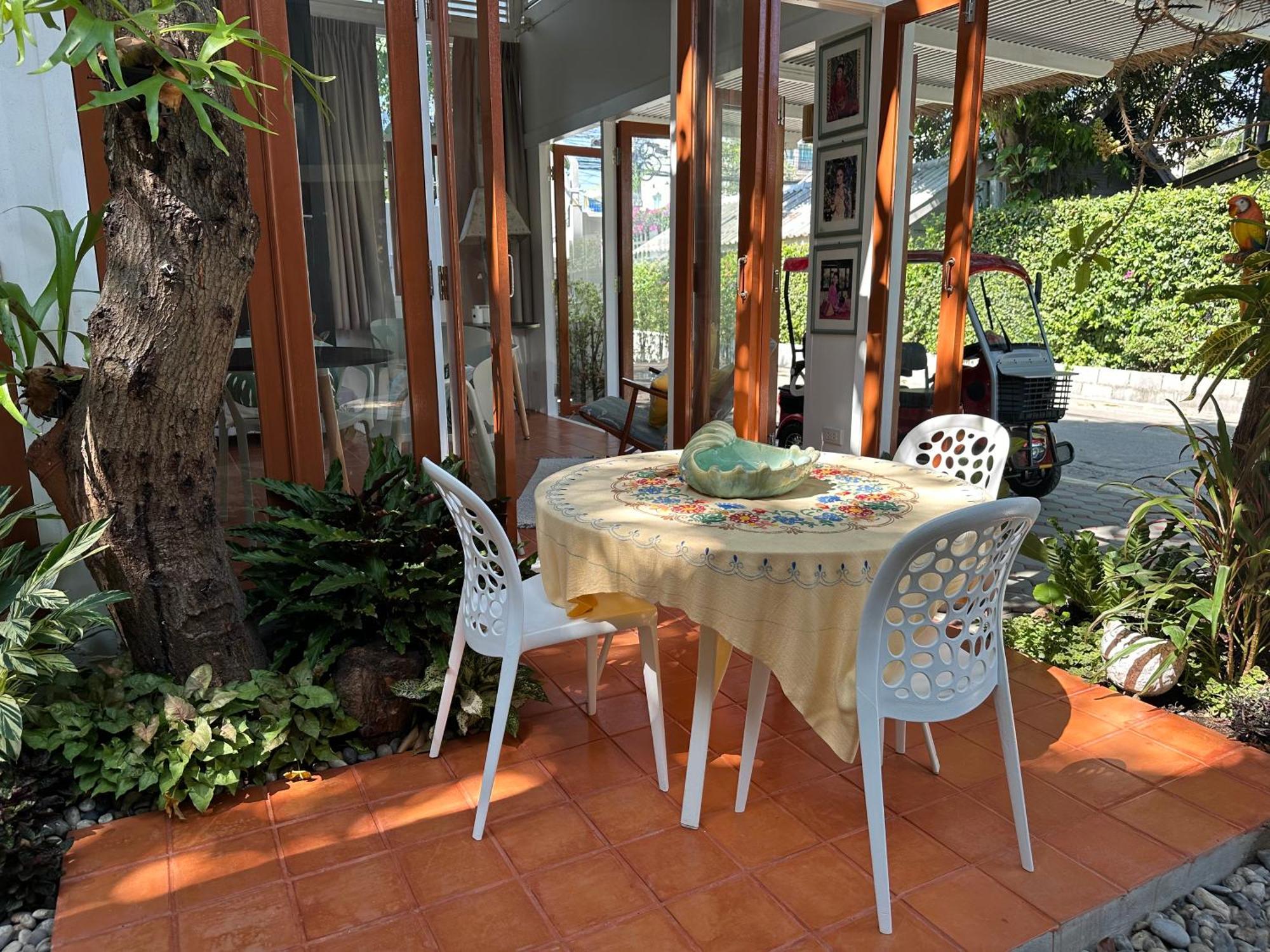 Отель Warm White Hua Hin House Экстерьер фото